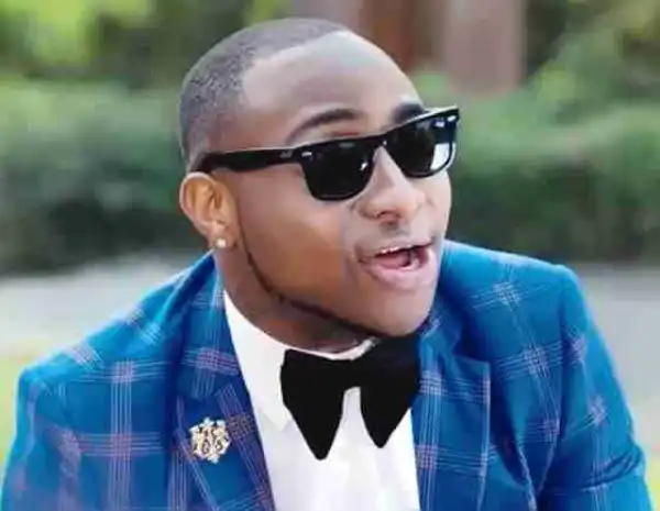 Singer Davido Shows His Dance Moves as He Does The "Shaku Shaku" Dance (Video)